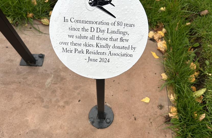 Commemorative plaque alongside the bench